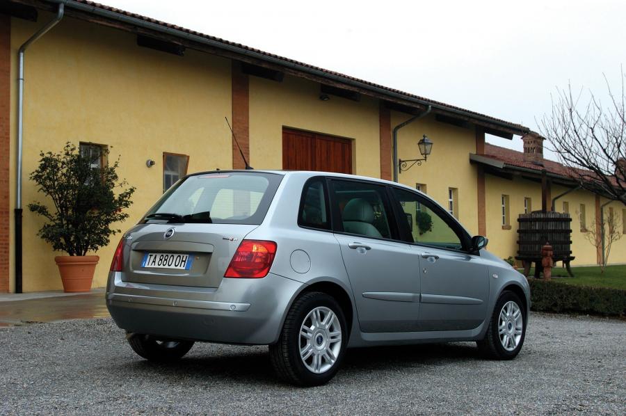  Fiat Stilo 2002 года  (фото 69 из 177)